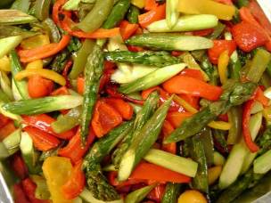 Grilled Asaragus and sweet pepper salad